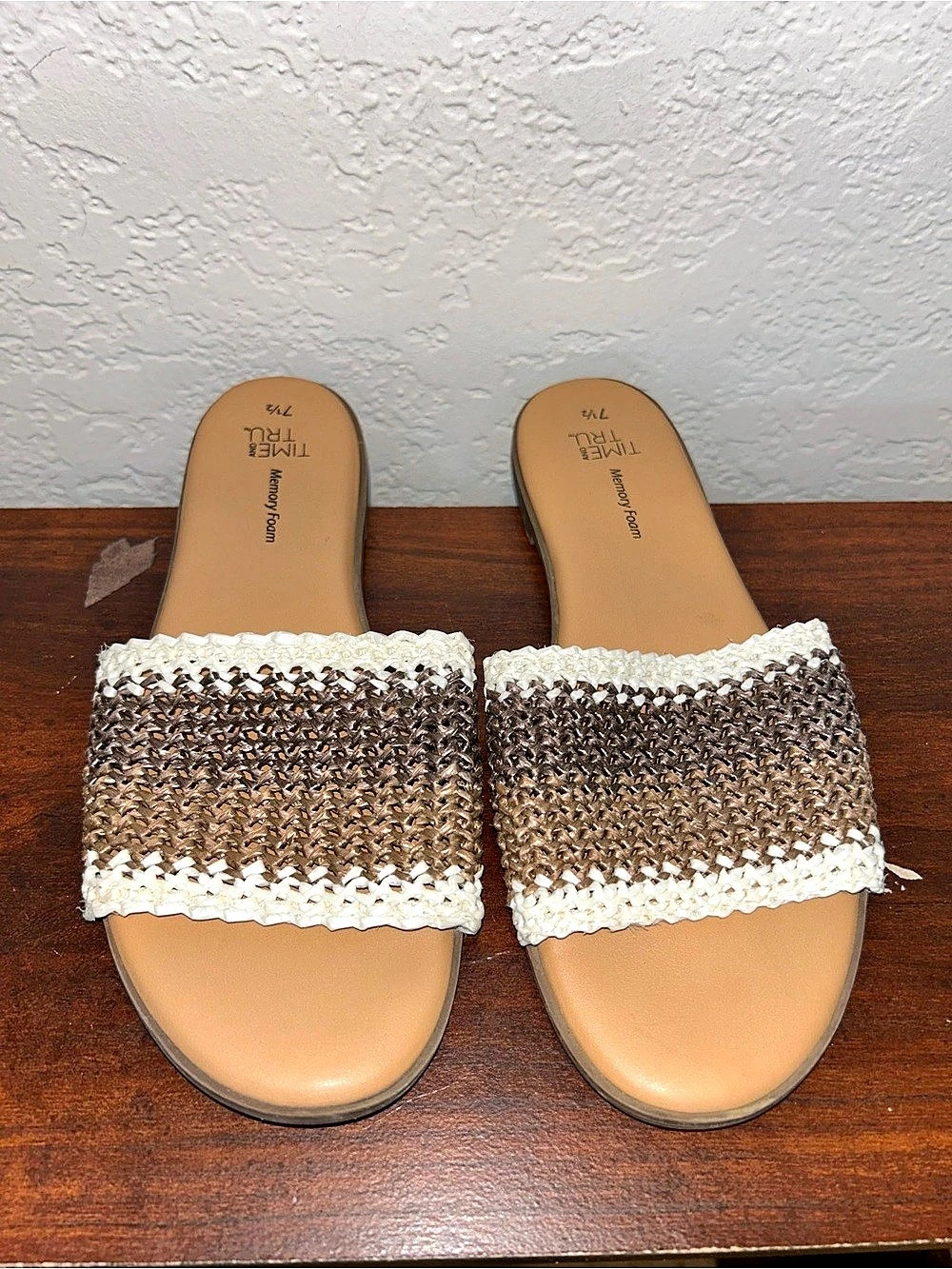 Woven Slide Sandals in Brown & White Size US 7.5